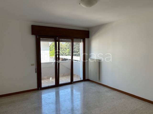 appartamento in vendita a Loria in zona Bessica