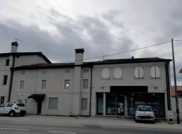 appartamento in vendita a Loria in zona Bessica