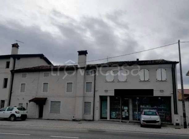 appartamento in vendita a Loria in zona Bessica