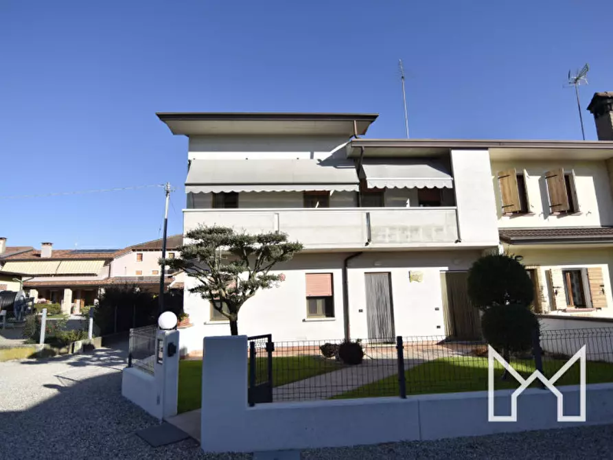 casa indipendente in vendita a Loria in zona Ramon