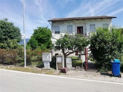 casa indipendente in vendita a Loria