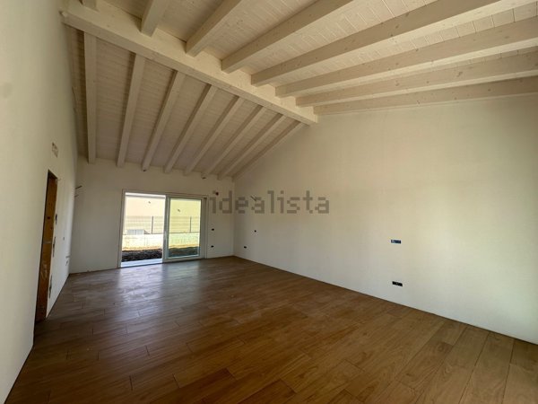 casa indipendente in vendita a Loria