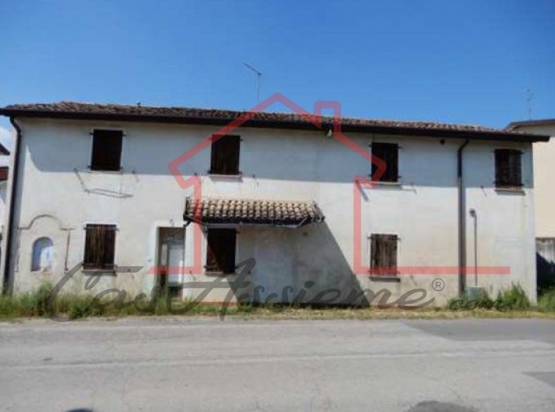 casa indipendente in vendita a Loria in zona Bessica