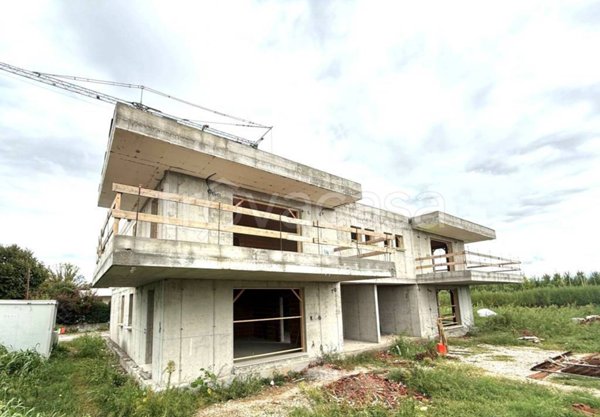 appartamento in vendita a Loria in zona Ramon