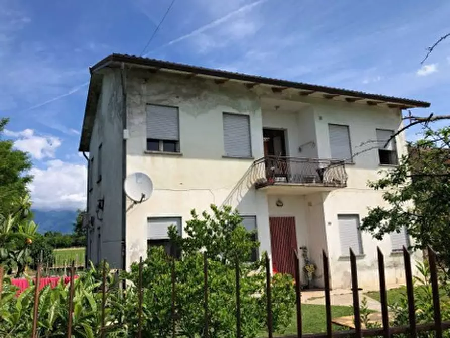 casa indipendente in vendita a Loria