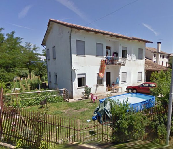 casa indipendente in vendita a Loria