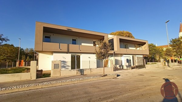 casa indipendente in vendita a Loria in zona Ramon