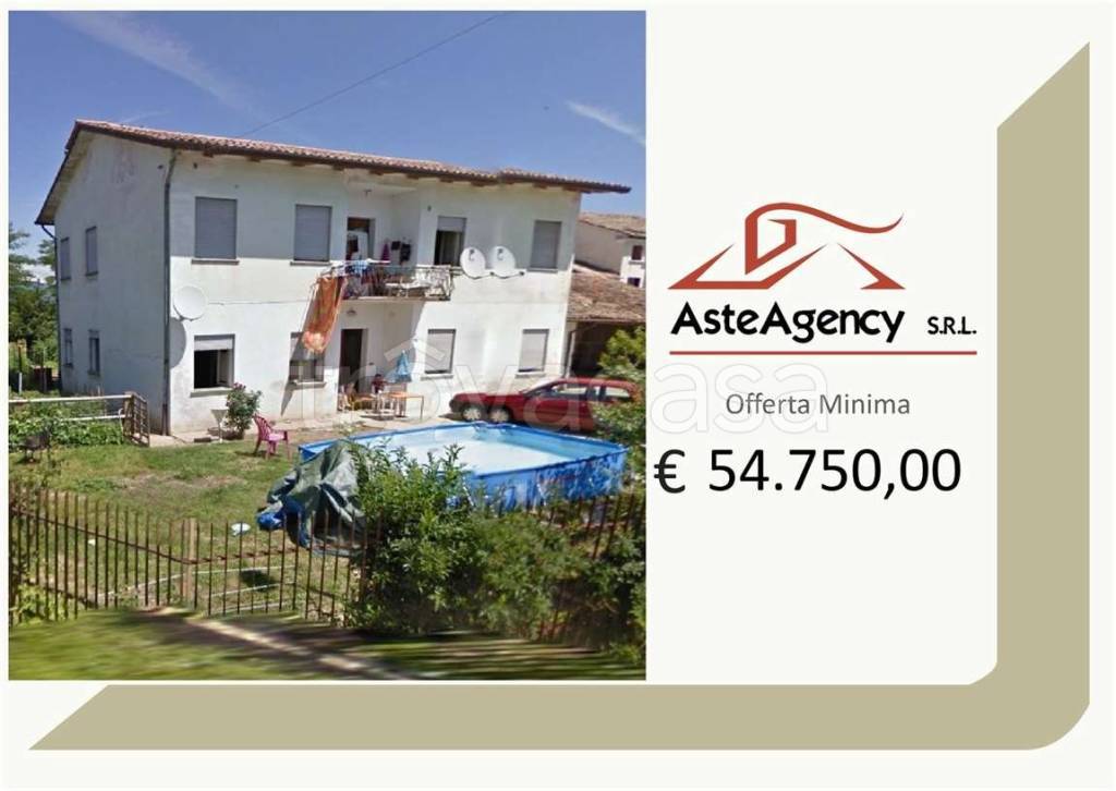 locale di sgombero in vendita a Loria