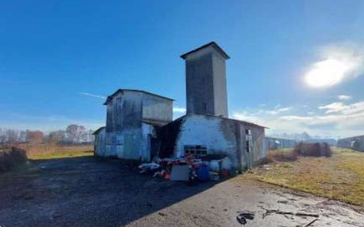 capannone in vendita a Loria