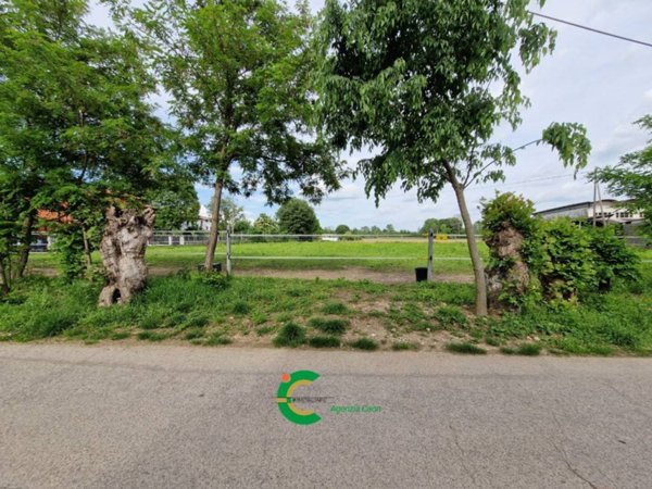 terreno edificabile in vendita a Loria in zona Ramon