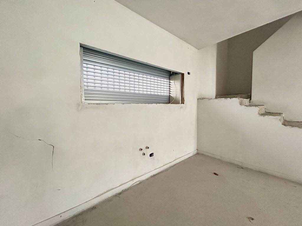casa indipendente in vendita a Loria in zona Castione