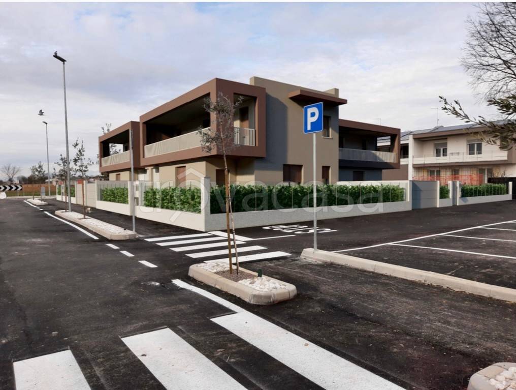 casa indipendente in vendita a Loria in zona Ramon