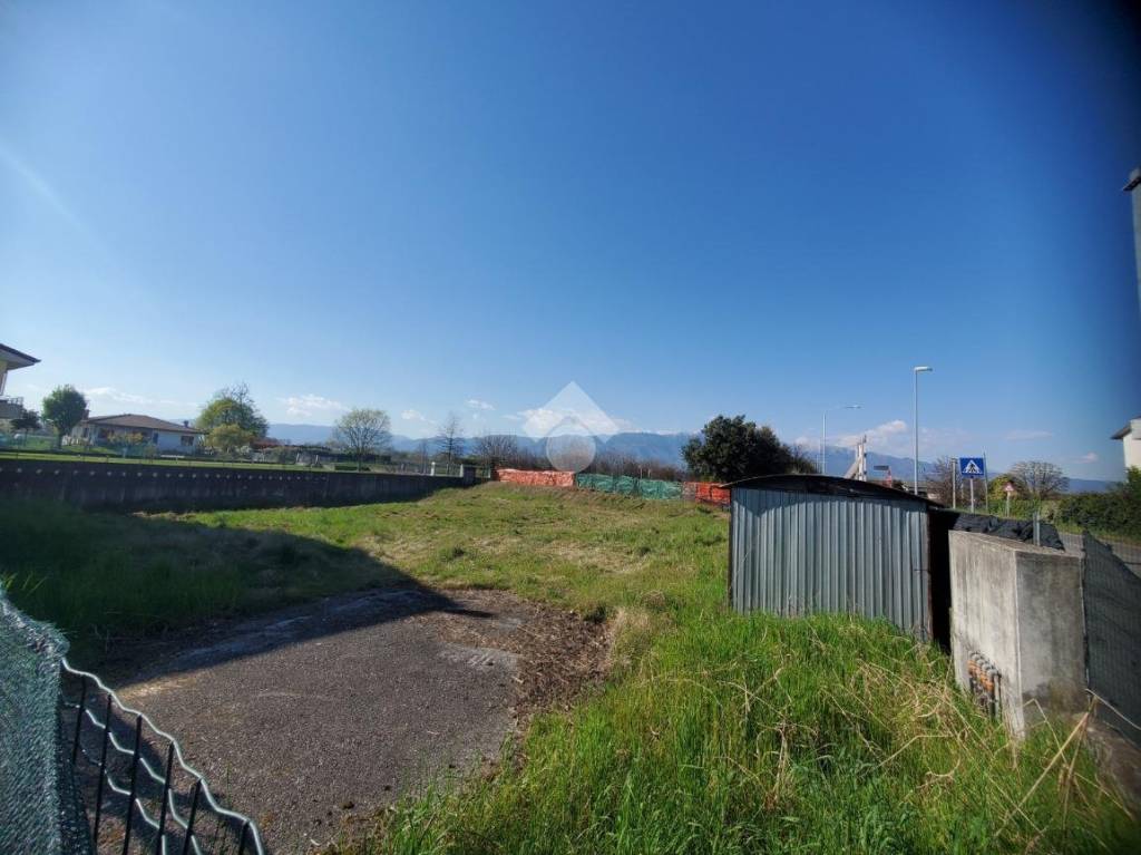terreno agricolo in vendita a Loria