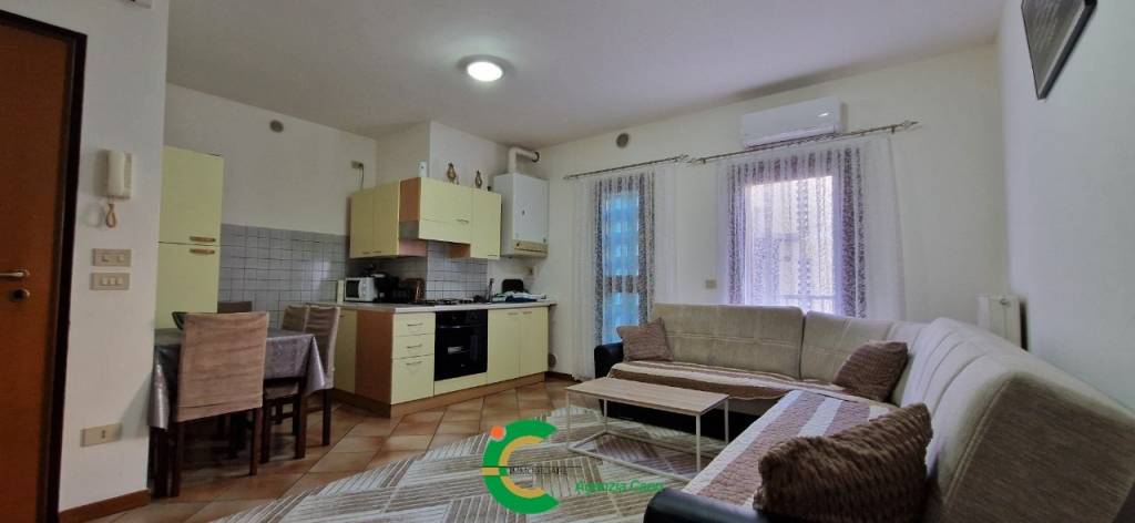 appartamento in vendita a Loria in zona Bessica