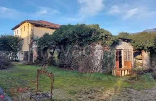 casa indipendente in vendita a Loria in zona Bessica