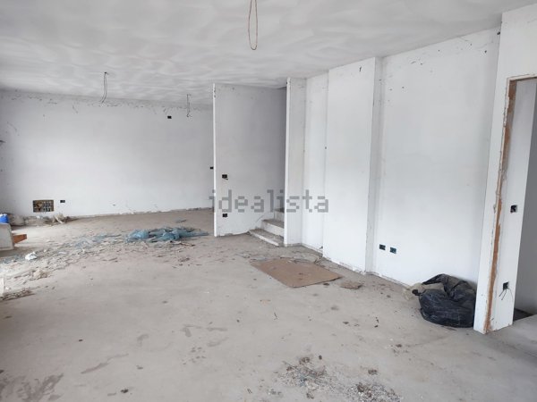casa indipendente in vendita a Loria in zona Castione