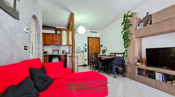 appartamento in vendita a Loria in zona Bessica