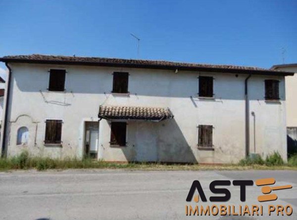 appartamento in vendita a Loria in zona Bessica