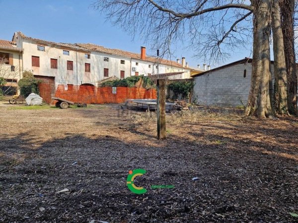 appartamento in vendita a Loria in zona Bessica