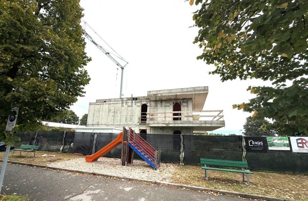 appartamento in vendita a Loria in zona Ramon