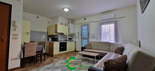 appartamento in vendita a Loria in zona Bessica