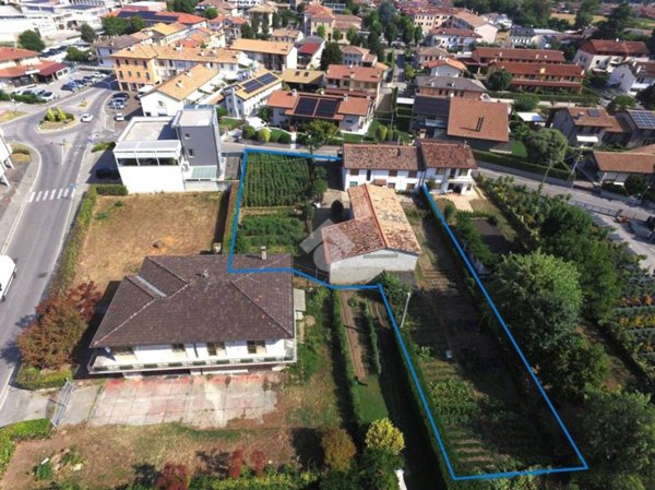 casa indipendente in vendita a Loria in zona Bessica