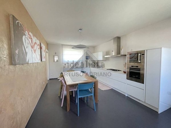 casa indipendente in vendita a Loria in zona Castione