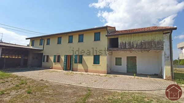 casale in vendita a Loria in zona Ramon