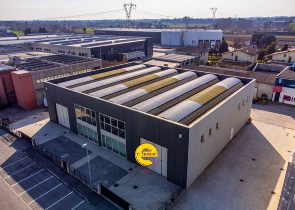 appartamento in vendita a Loria in zona Ramon
