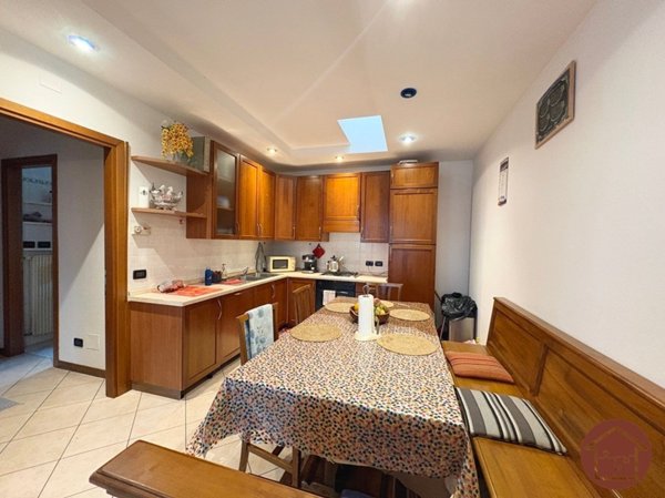 appartamento in vendita a Loria in zona Bessica