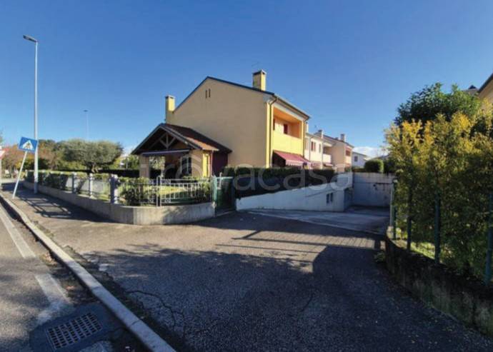 casa indipendente in vendita a Mareno di Piave