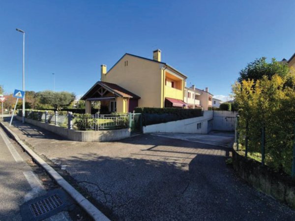 casa indipendente in vendita a Mareno di Piave