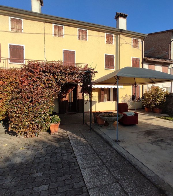 casa indipendente in vendita a Maser