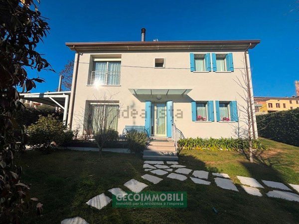 casa indipendente in vendita a Maser