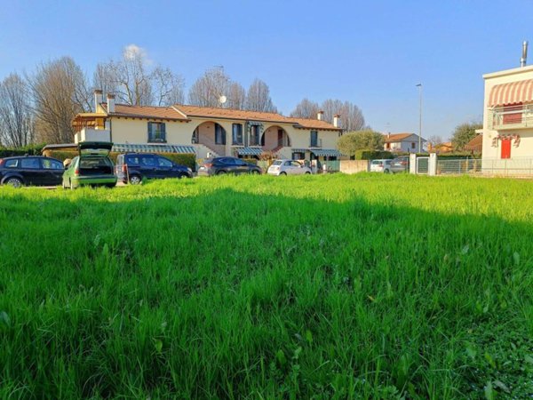 terreno edificabile in vendita a Maserada sul Piave