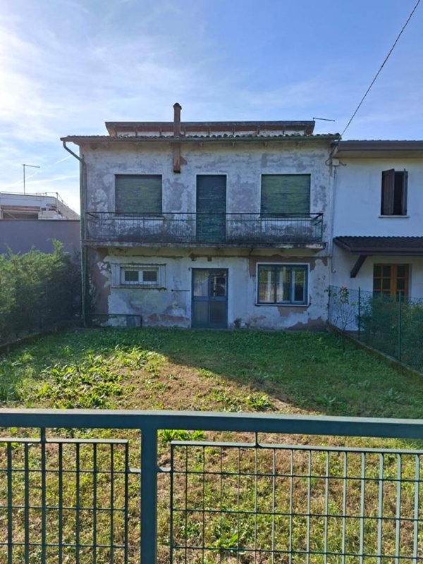 casa indipendente in vendita a Maserada sul Piave