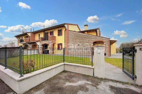 casa indipendente in vendita a Maserada sul Piave