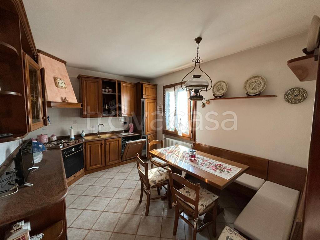casa indipendente in vendita a Maserada sul Piave in zona Varago