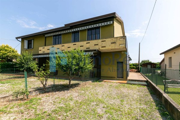 appartamento in vendita a Maserada sul Piave in zona Varago
