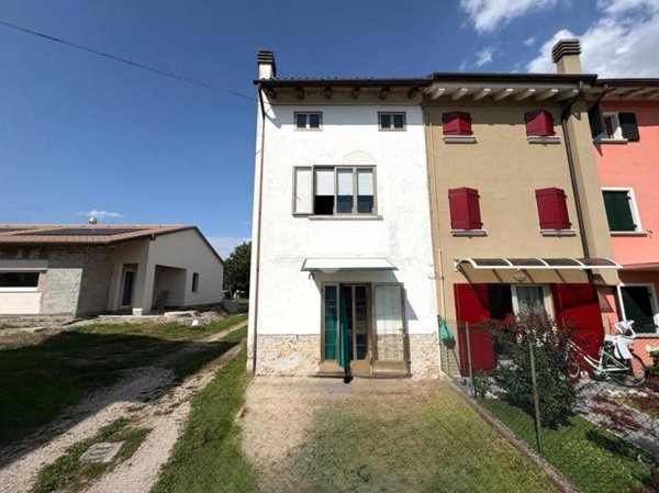 casa indipendente in vendita a Maserada sul Piave