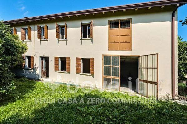 casa indipendente in vendita a Maserada sul Piave in zona Varago