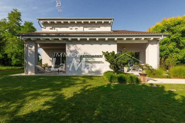 casa indipendente in vendita a Maserada sul Piave