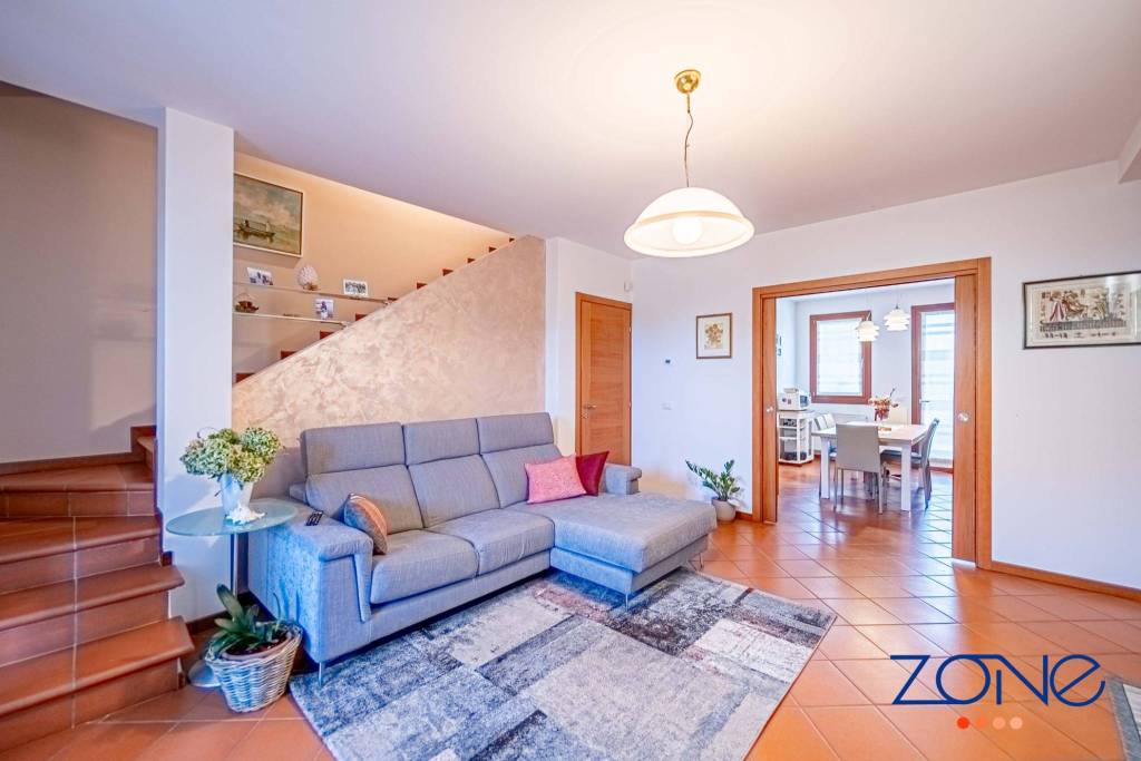 casa indipendente in vendita a Maserada sul Piave in zona Varago