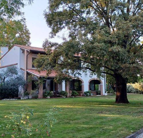 casa indipendente in vendita a Maserada sul Piave