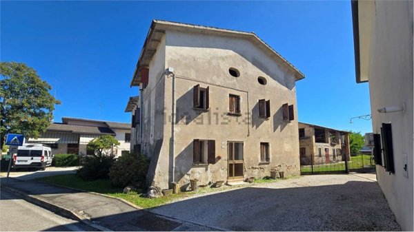 casa indipendente in vendita a Maserada sul Piave
