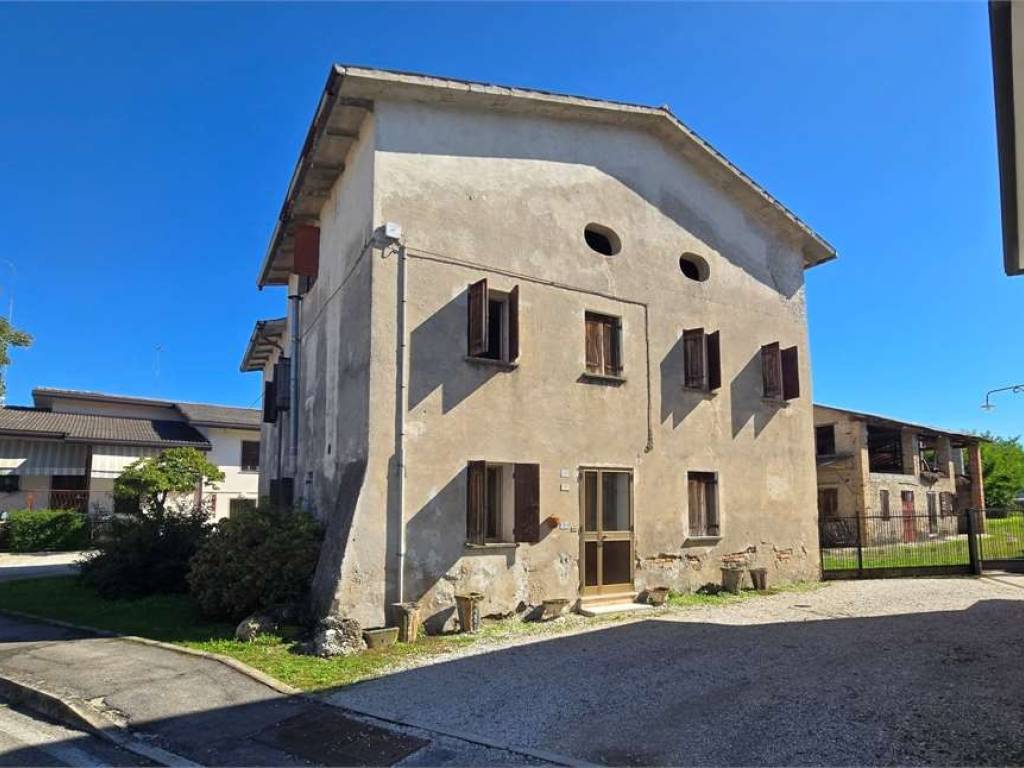 casa indipendente in vendita a Maserada sul Piave