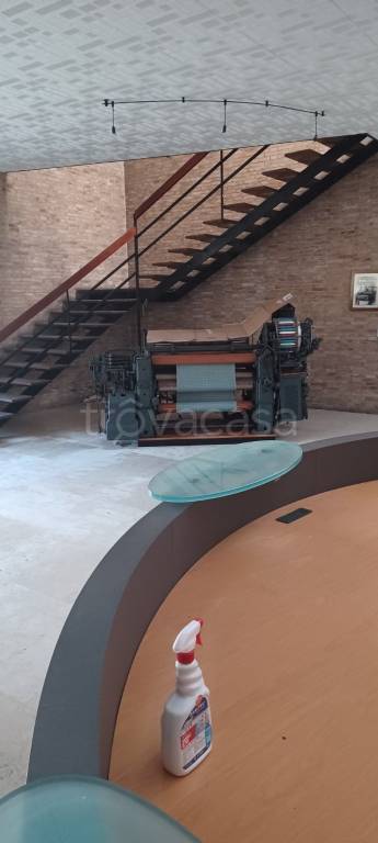 locale commerciale in vendita a Maserada sul Piave in zona Varago