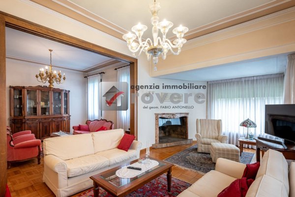 casa indipendente in vendita a Maserada sul Piave in zona Varago