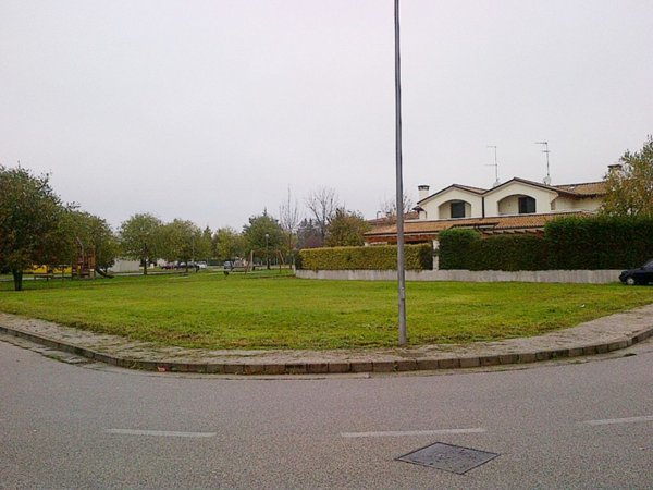 terreno in vendita a Maserada sul Piave