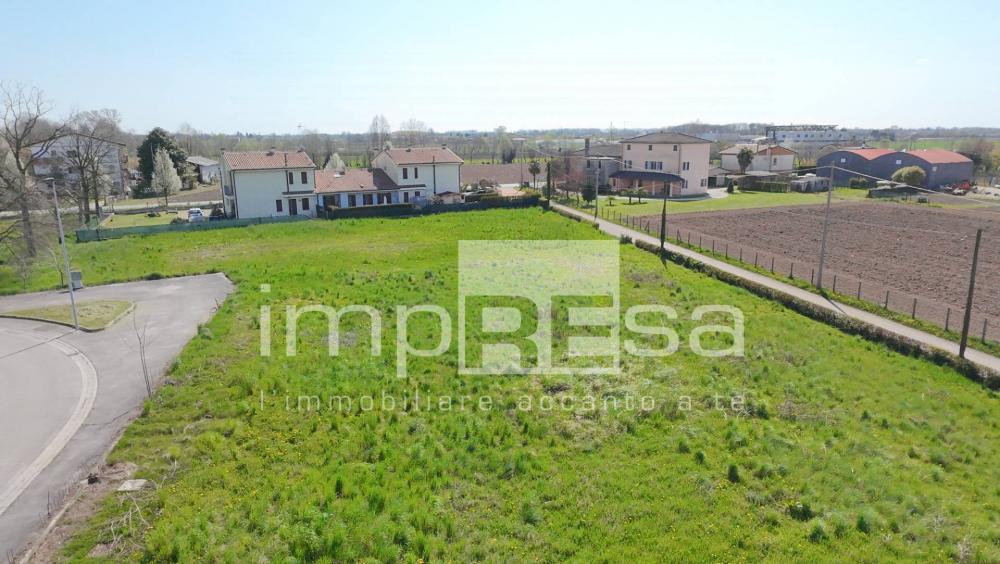 terreno edificabile in vendita a Maserada sul Piave in zona Candelù